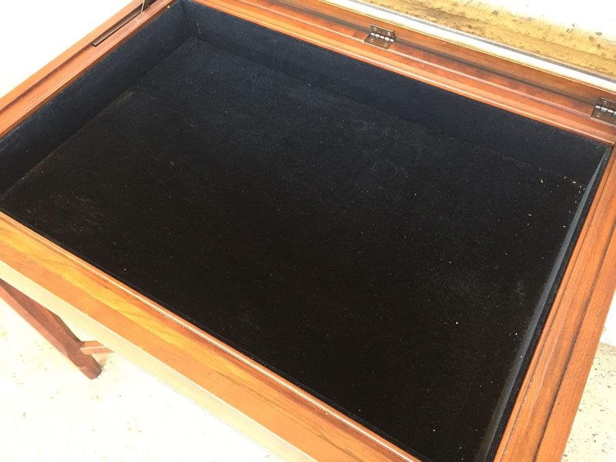 Drexel Shadow Box Display End Table Curio Table [Photo 11]