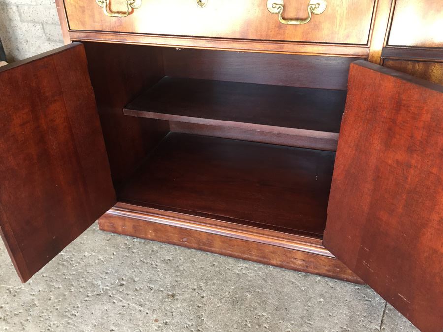 Thomasville Mahogany Buffet [Photo 17]