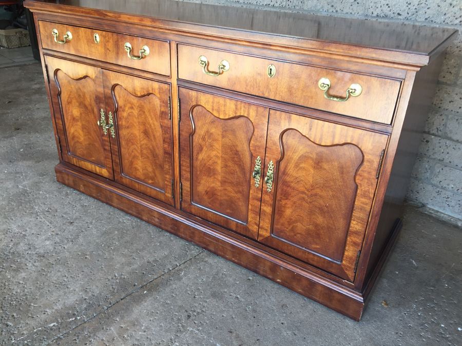 Thomasville Mahogany Buffet [Photo 14]