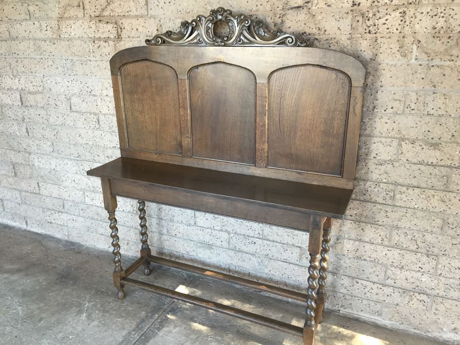 Antique Buffet With Turned Legs [Photo 4]