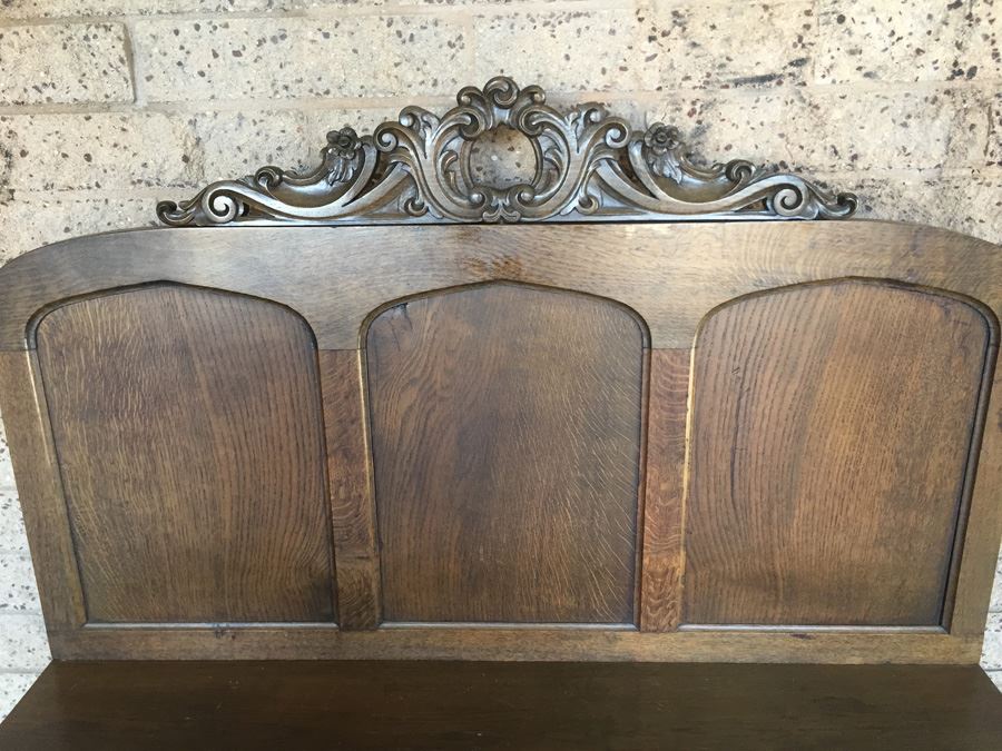 Antique Buffet With Turned Legs [Photo 12]