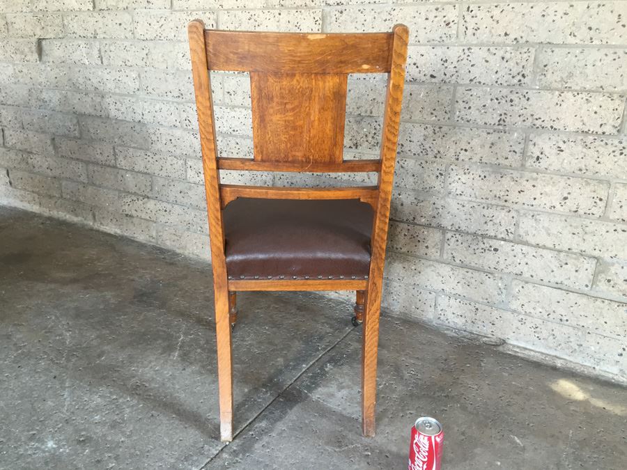 Antique Carved Wood Chair [Photo 3]