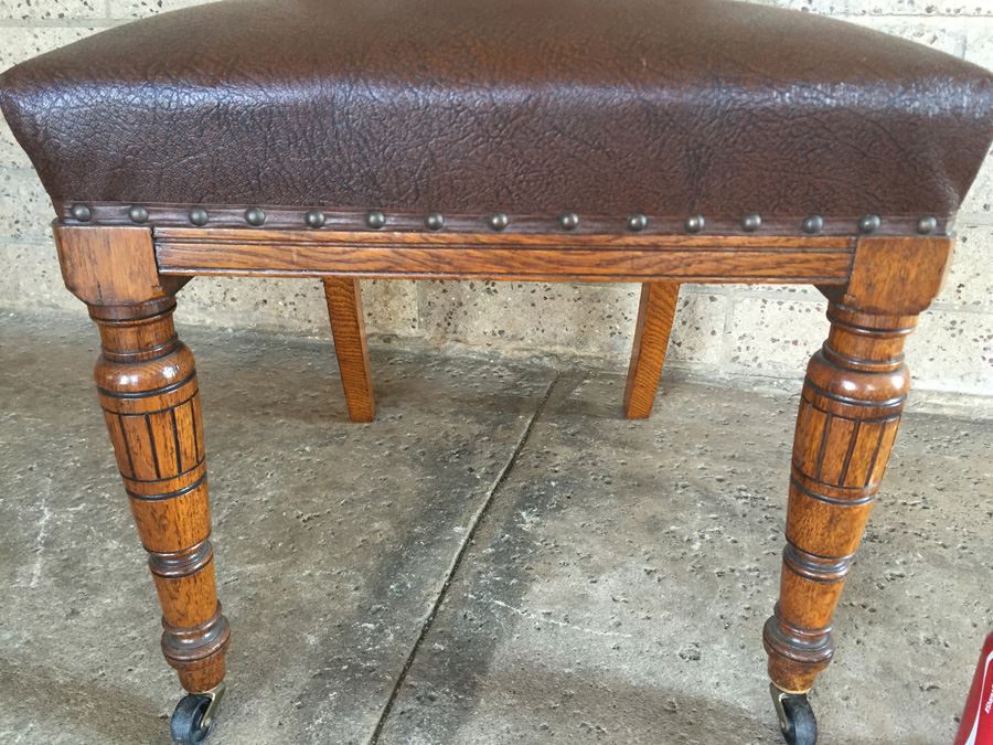 Antique Carved Wood Chair [Photo 5]