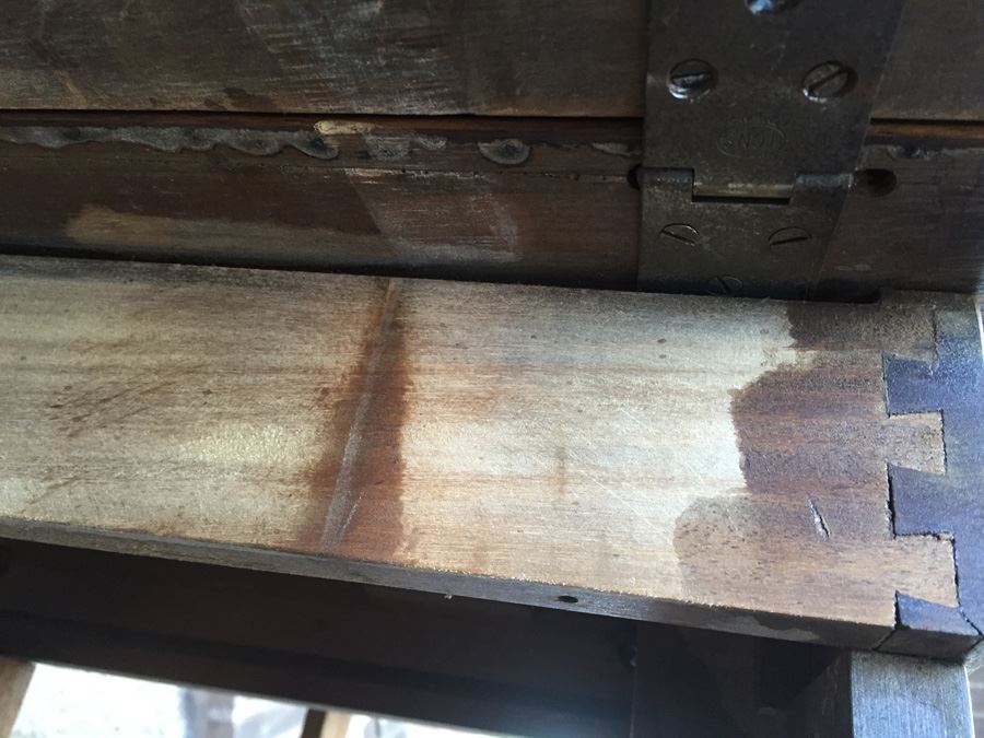 Drop-Leaf Gateleg Table [Photo 13]