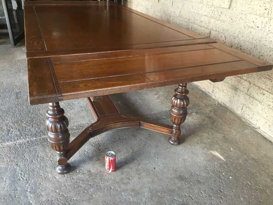 Large Antique Table With Built In Leaves And Six Chairs [Photo 16]