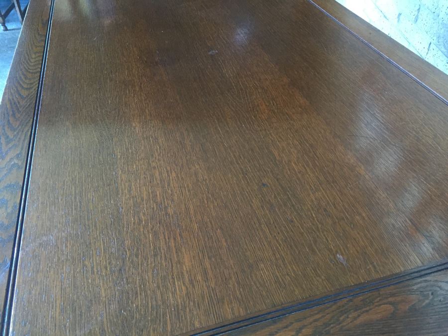 Large Antique Table With Built In Leaves And Six Chairs [Photo 10]