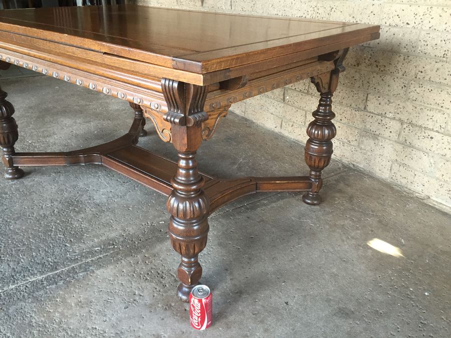 Large Antique Table With Built In Leaves And Six Chairs [Photo 7]