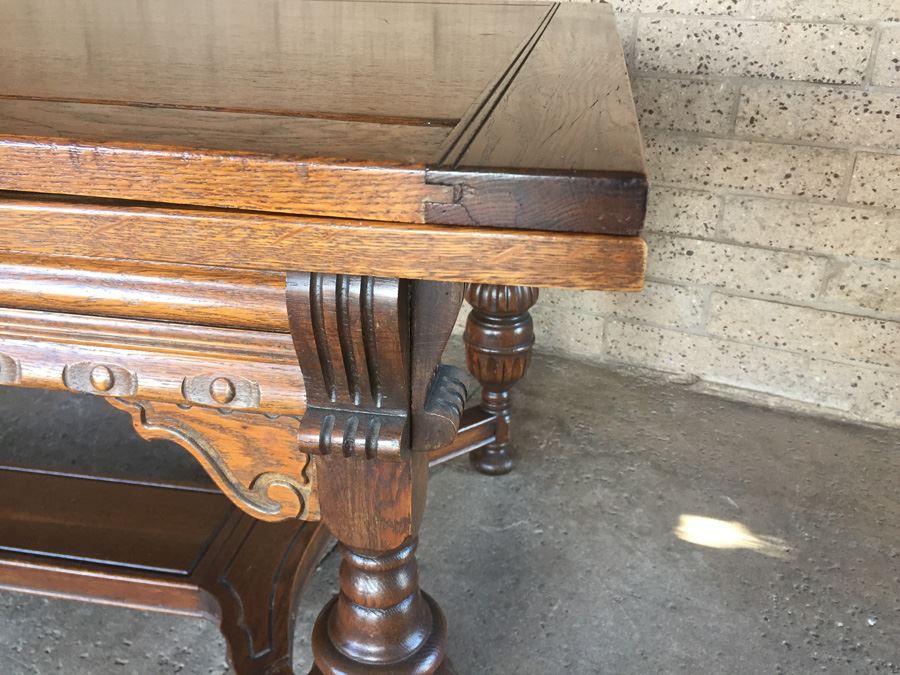 Large Antique Table With Built In Leaves And Six Chairs [Photo 6]