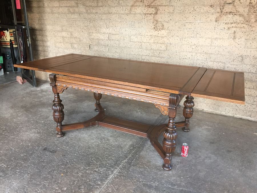 Large Antique Table With Built In Leaves And Six Chairs [Photo 14]