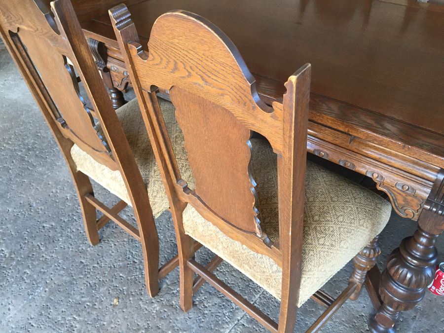 Large Antique Table With Built In Leaves And Six Chairs [Photo 26]