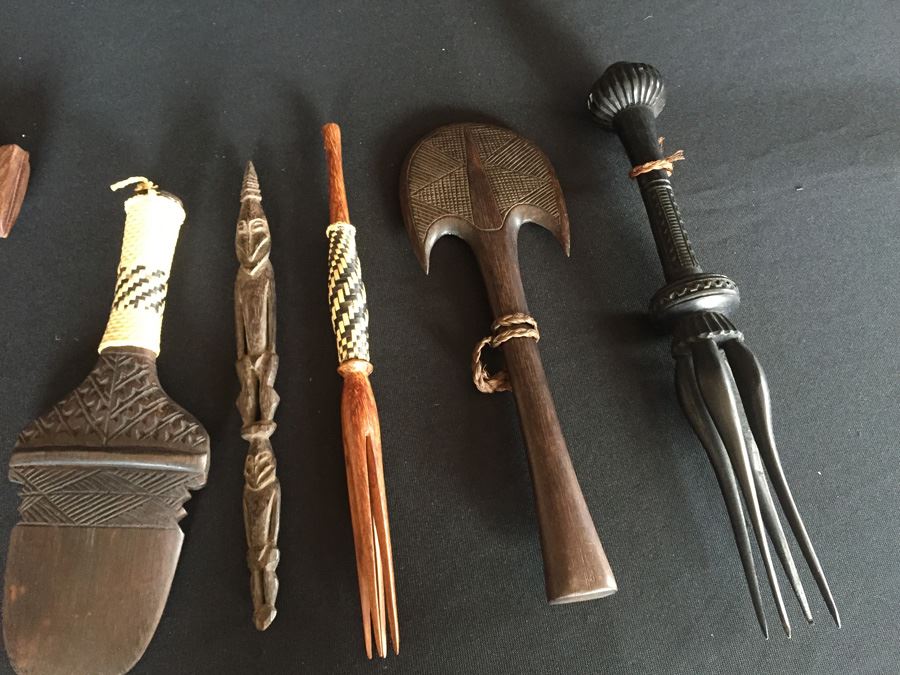 Collection Of Reproduction Headhunter Tribal Tools [Photo 20]