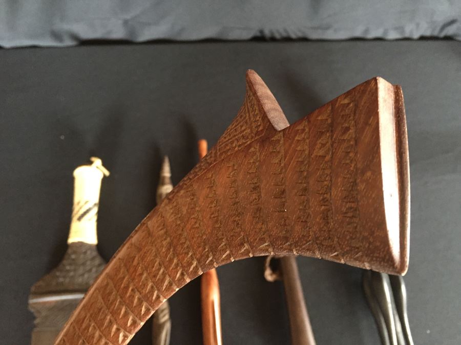 Collection Of Reproduction Headhunter Tribal Tools [Photo 16]