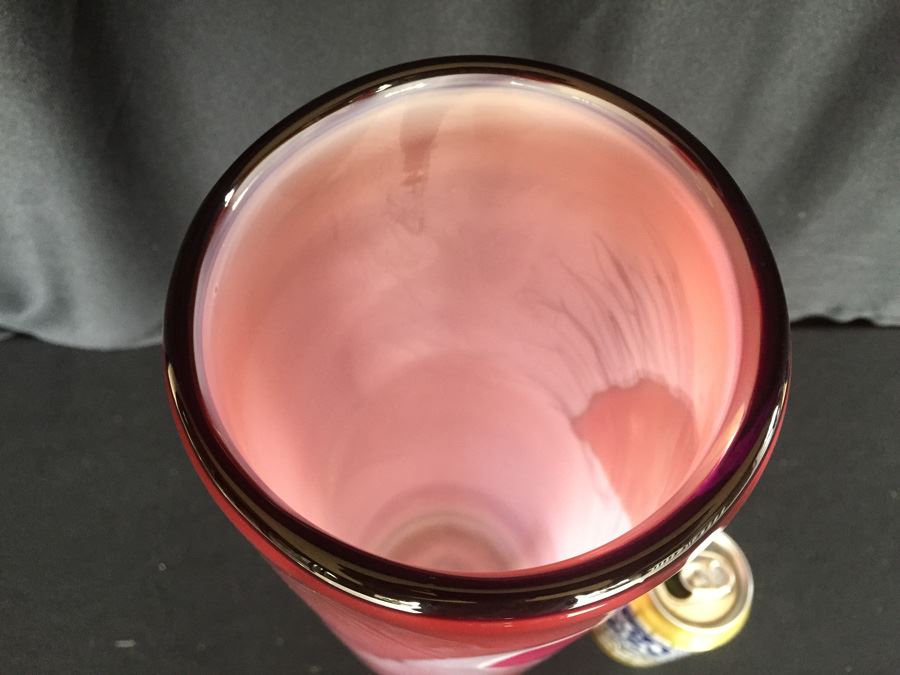 Large Pink Art Glass Vase [Photo 6]
