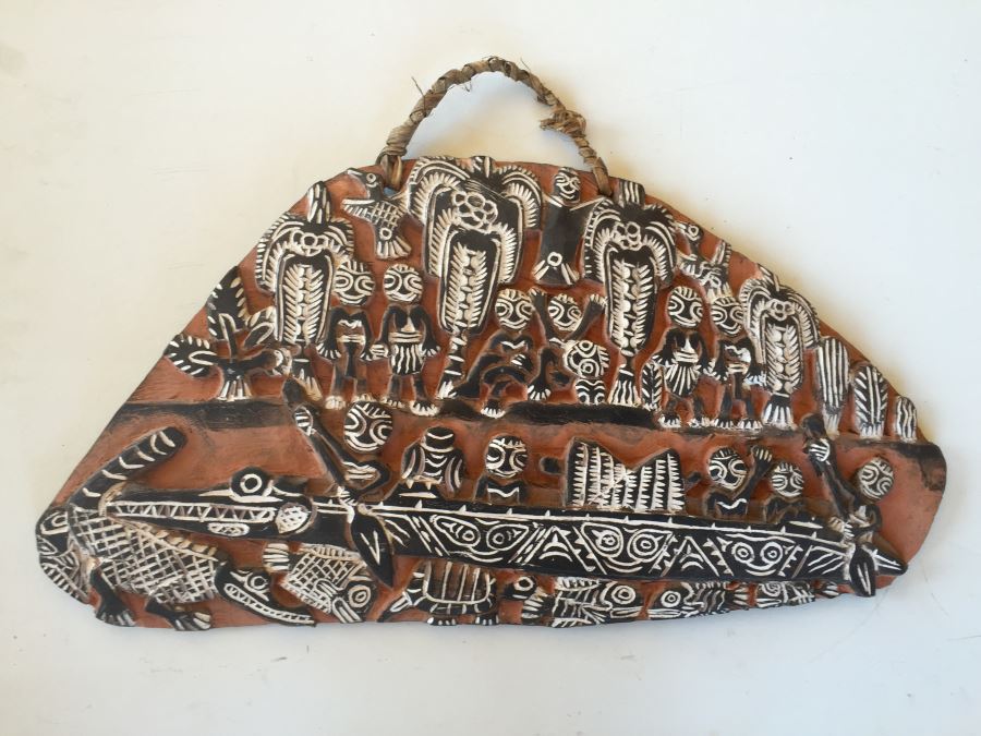 Carved Wood Plaque Sign Artwork Angoram Papua New Guinea [Photo 4]