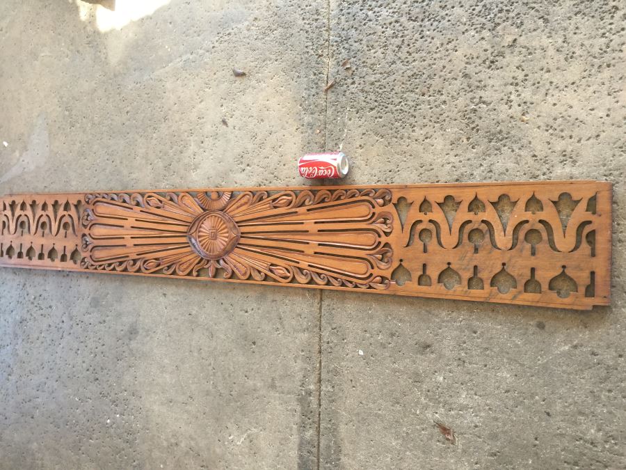 Large Wooden Decorative Carving [Photo 1]