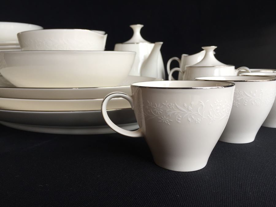 Large Set Of Noritake Ivory China Lorelei [Photo 17]