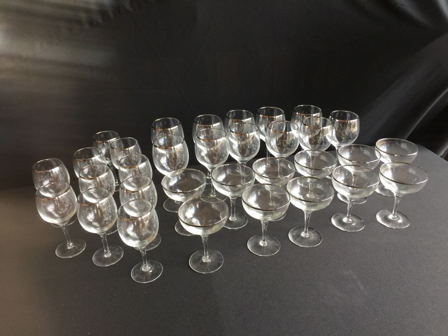 Lenox Gold Rimmed Glass Stemware 32 Glasses [Photo 3]