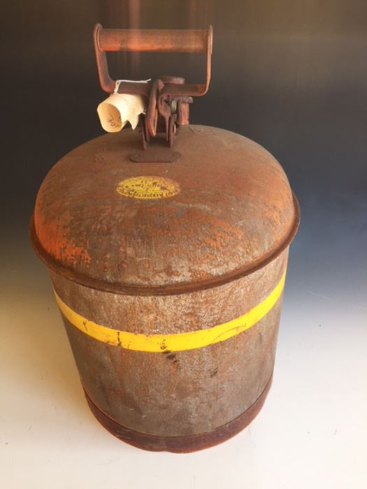 Old Metal Gas Can [Photo 3]