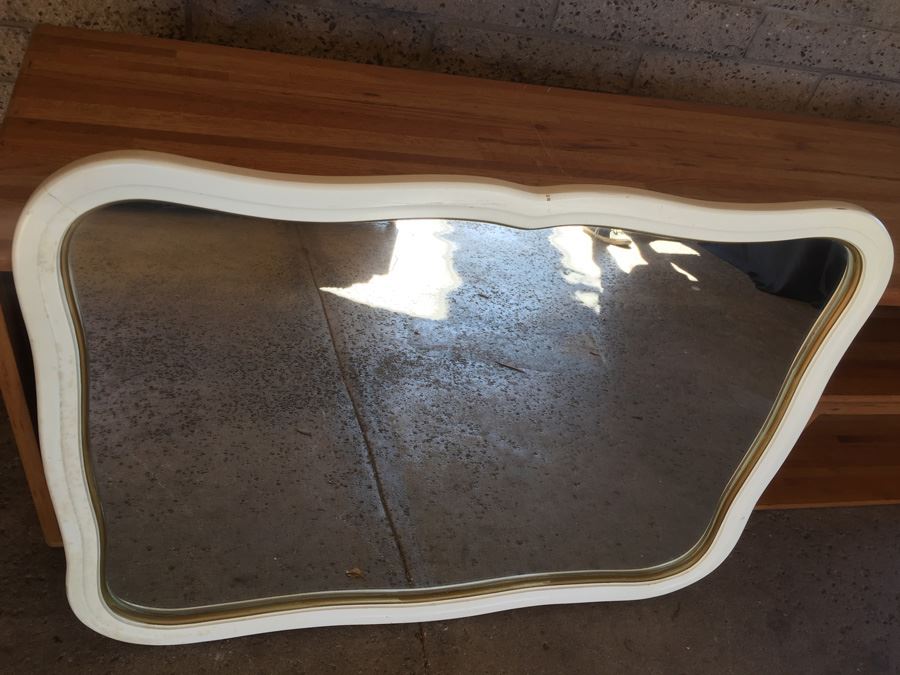 White And Gold Mirror [Photo 2]