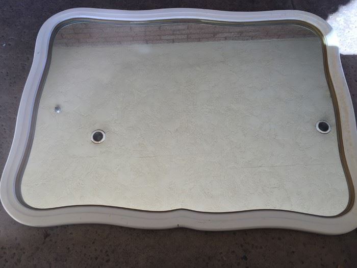 White And Gold Mirror [Photo 6]