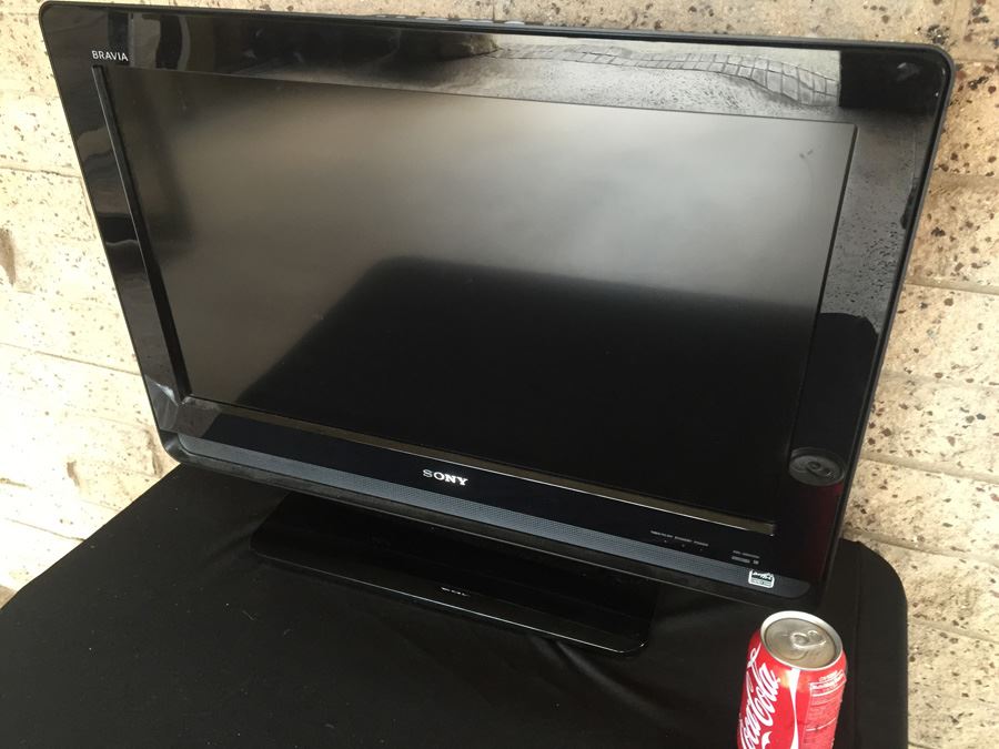 Sony Bravia M-Series KDL-26M4000 26-Inch 720p LCD HDTV [Photo 4]