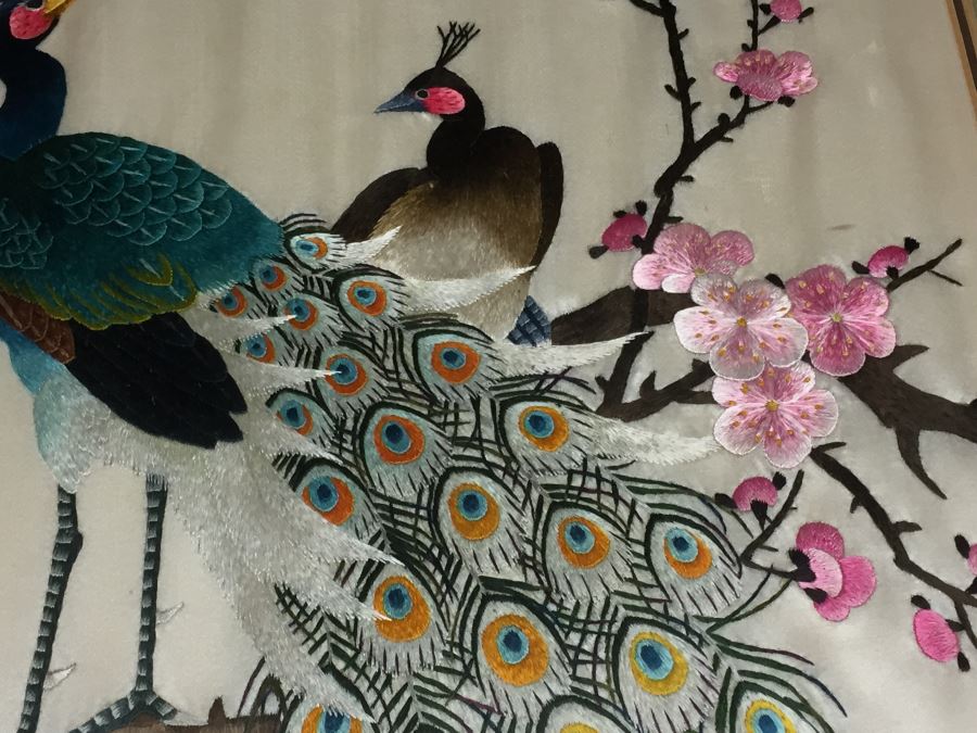 Pair Of Vintage Framed Chinese Silk Embroideries Hand Made [Photo 6]