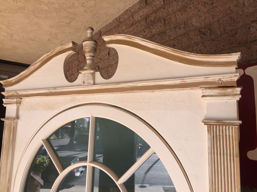 White And Gold Corner Cabinet [Photo 6]