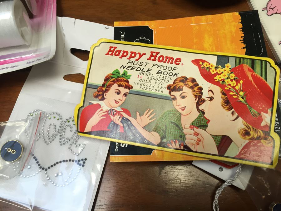 Singer Sewing Machine And Desk Packed With Sewing Goodies Touch-Tronic 2000 [Photo 17]