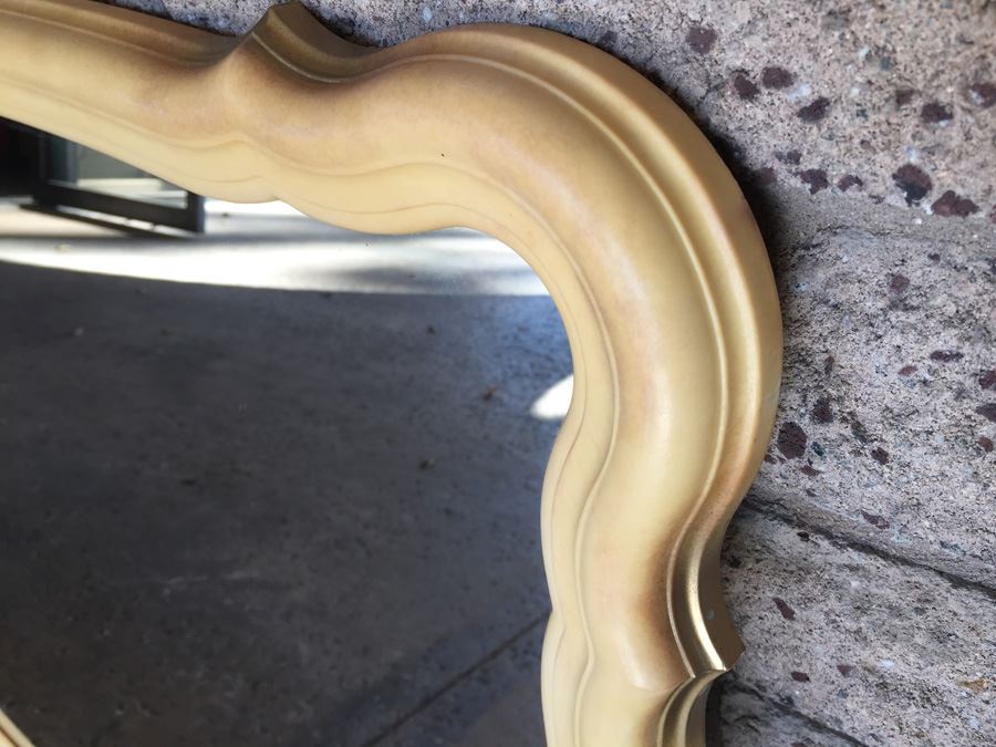 French Provencial Style Mirror (Frame Is Plastic) [Photo 2]