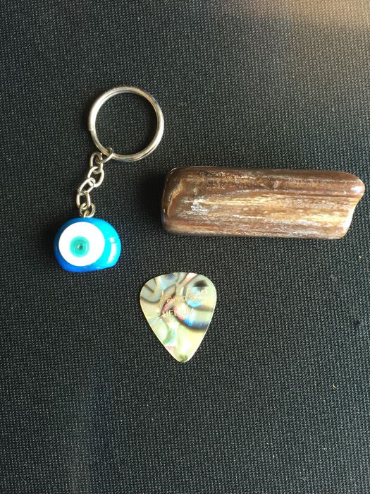 5 Item Lot [Photo 1]