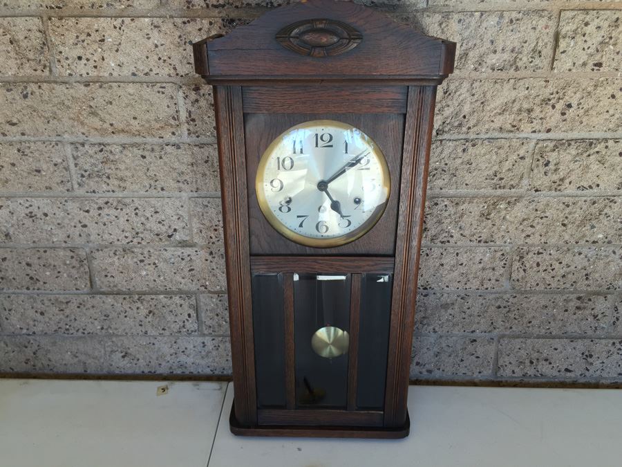 Regulator Clock