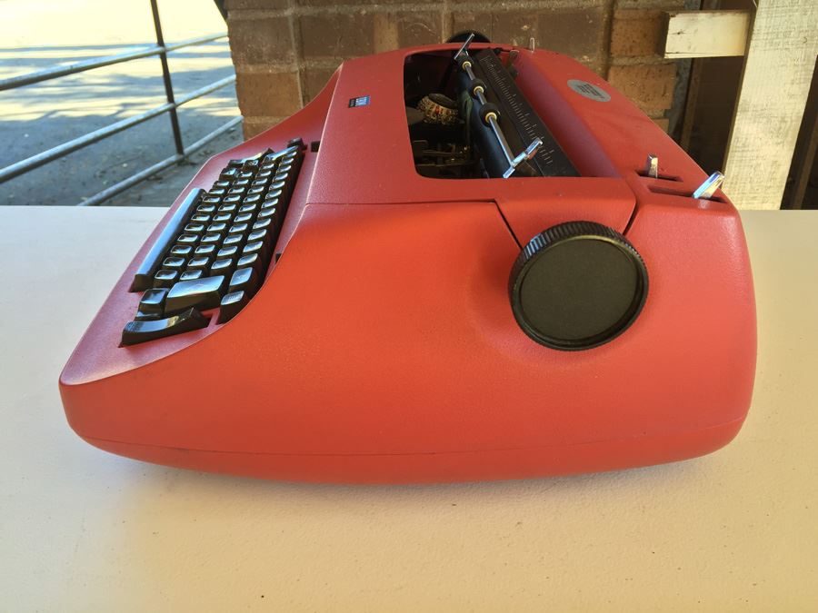 Vintage IBM Selectric Typewriter Lipstick Red With Manual And Dustcover Estimate $500 [Photo 11]