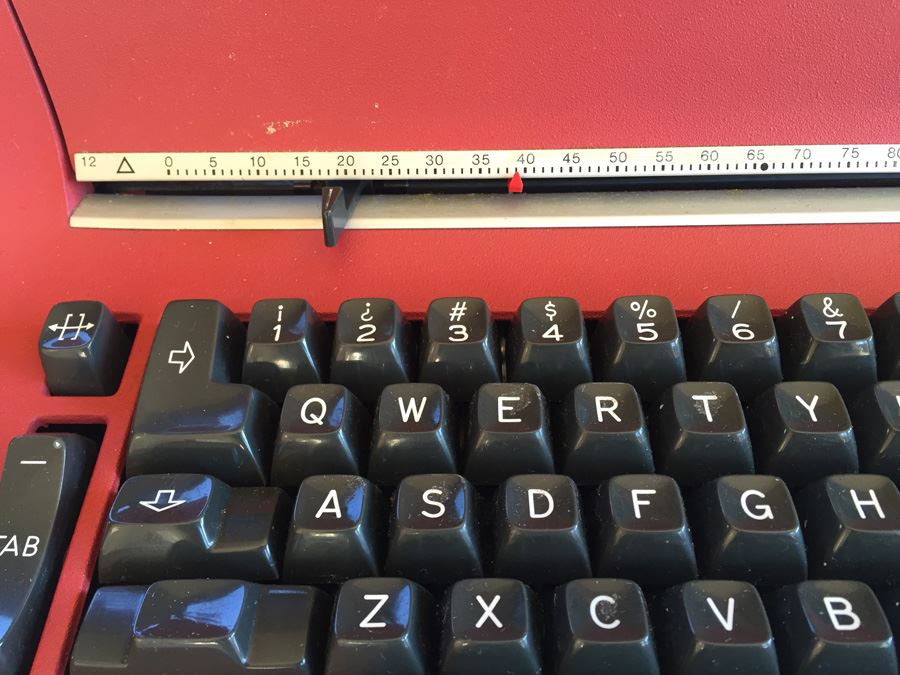 Vintage IBM Selectric Typewriter Lipstick Red With Manual And Dustcover Estimate $500 [Photo 9]