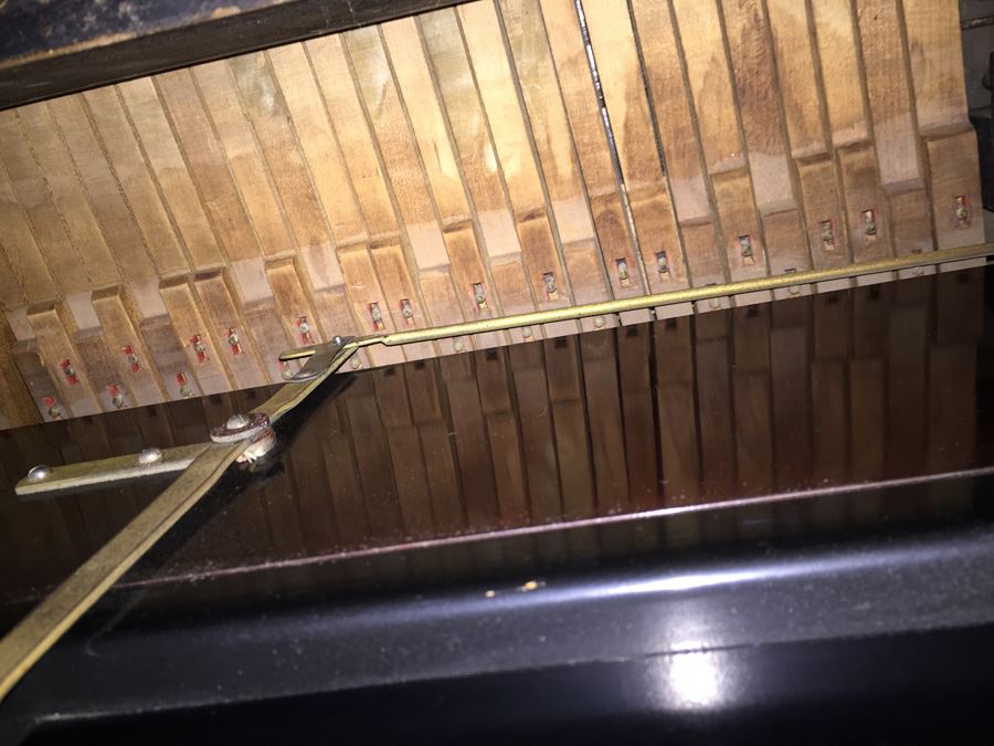 Working Antique Aeolian Player Piano [Photo 30]