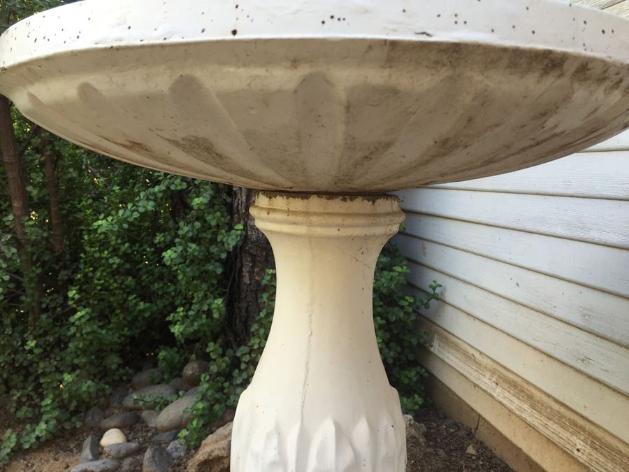 Vintage Bird Bath [Photo 4]