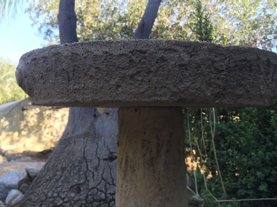 Vintage Bird Bath [Photo 4]