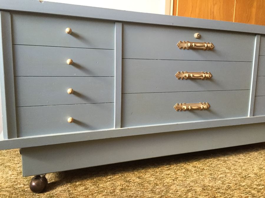 Blue Painted LANE Cedar Chest [Photo 5]