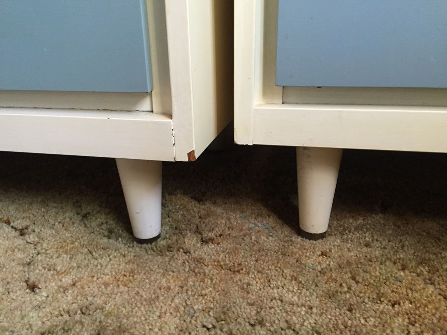 4-Piece Mid-Century Modern Blue Painted Bedroom Set [Photo 6]