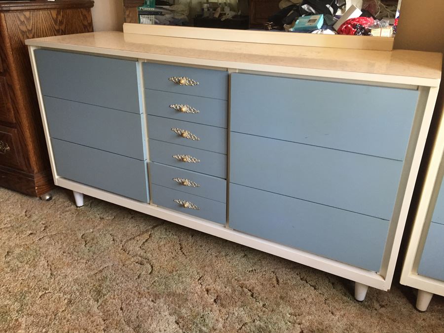 4-Piece Mid-Century Modern Blue Painted Bedroom Set [Photo 5]