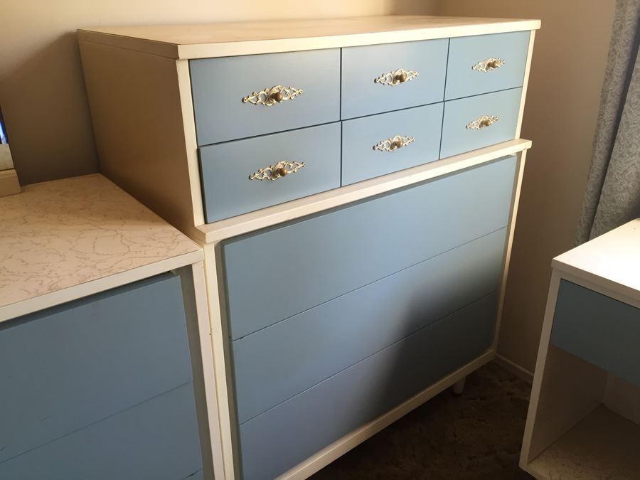 4-Piece Mid-Century Modern Blue Painted Bedroom Set [Photo 3]