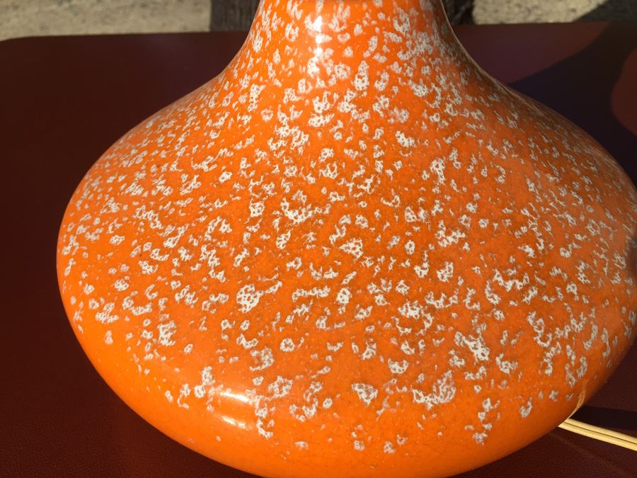 Mid-century Modern Orange Lamp [Photo 5]