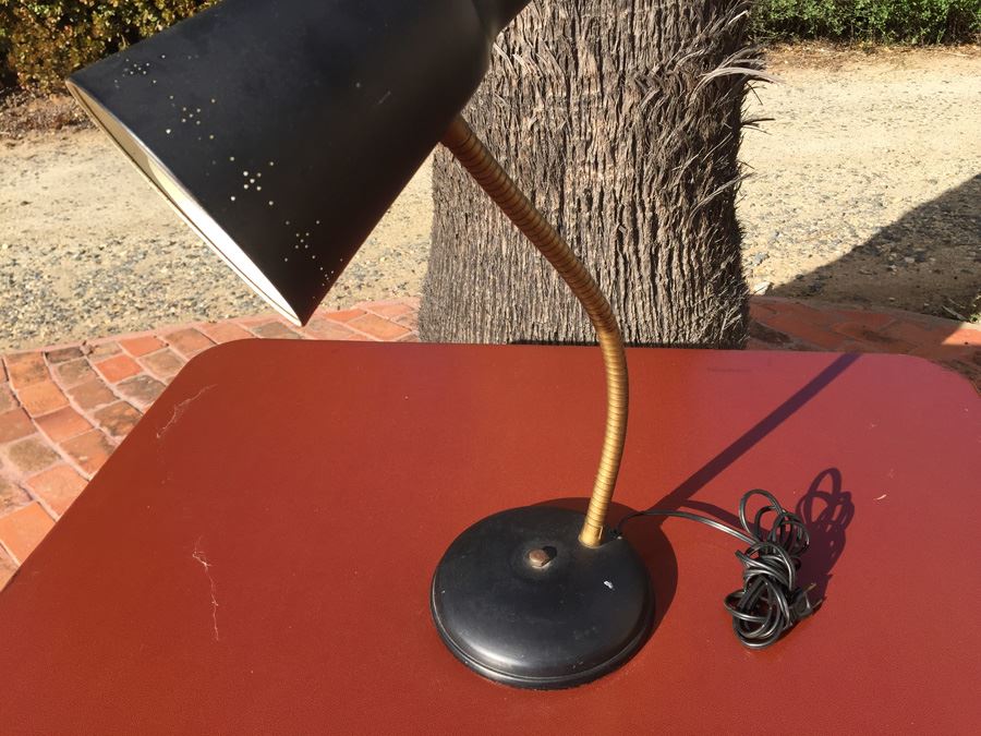 Vintage Industrial Gooseneck Metal Desk Lamp [Photo 4]