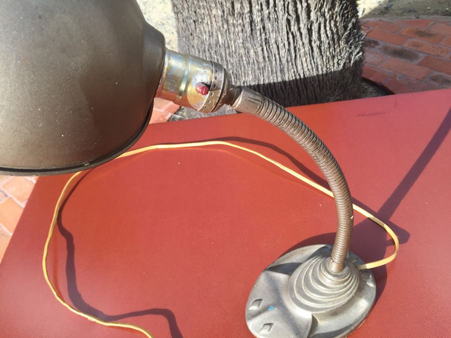 Vintage Industrial Gooseneck Metal Desk Lamp [Photo 4]