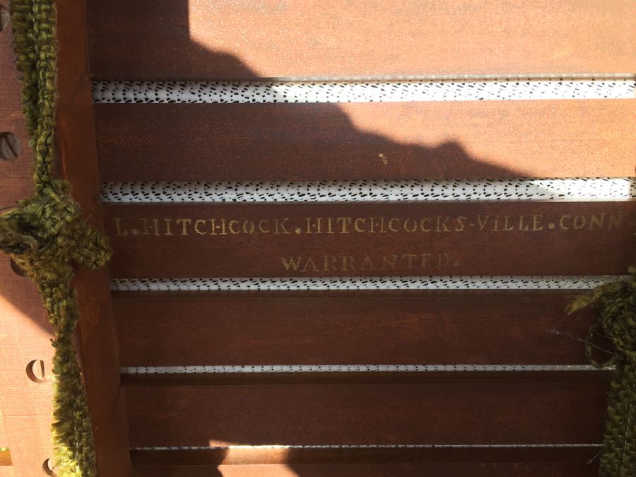 Early L.HITCHCOCK. HITCHCOCKS-VILLE. CONN. WARRANTED Maple Bench [Photo 11]