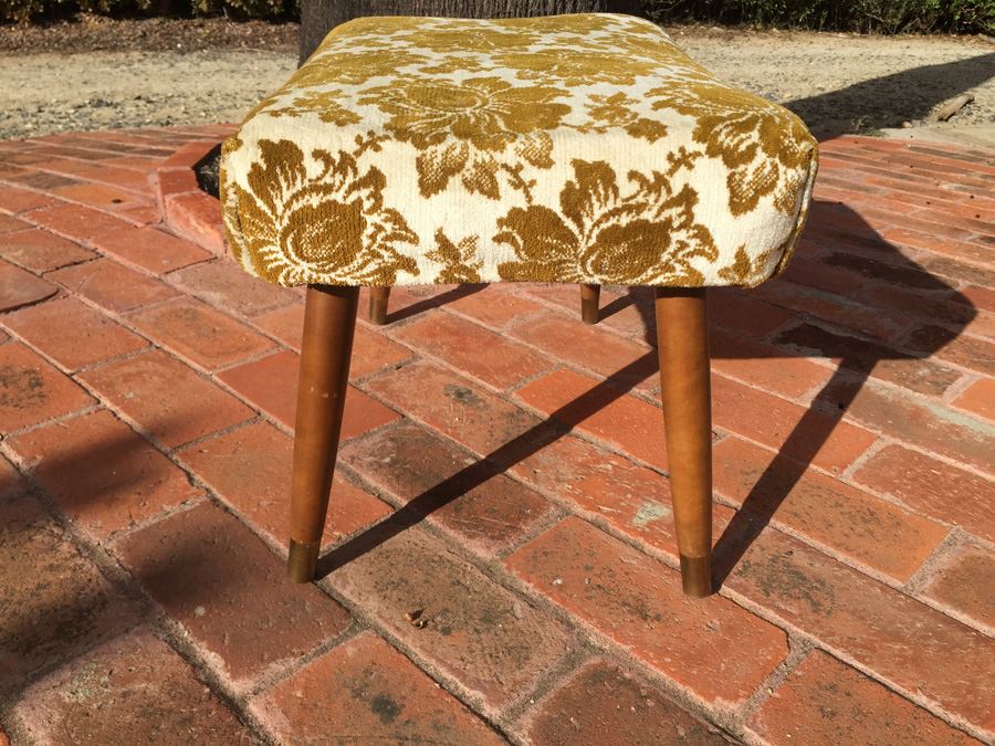 Mid-Century Bench [Photo 5]