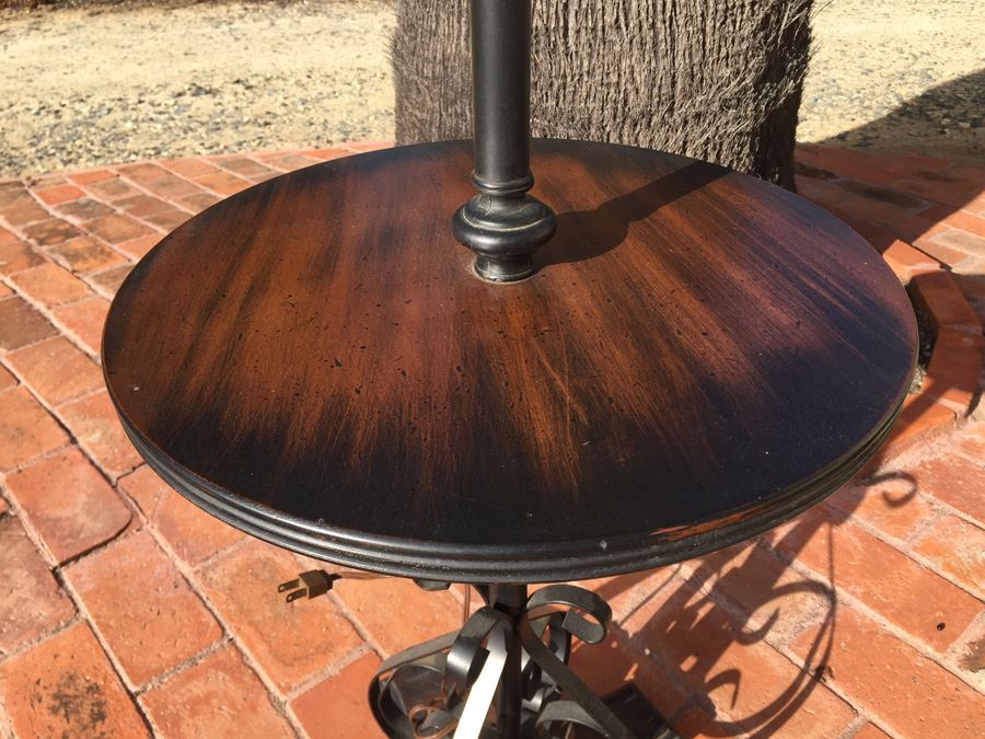 Vintage Floor Lamp [Photo 2]