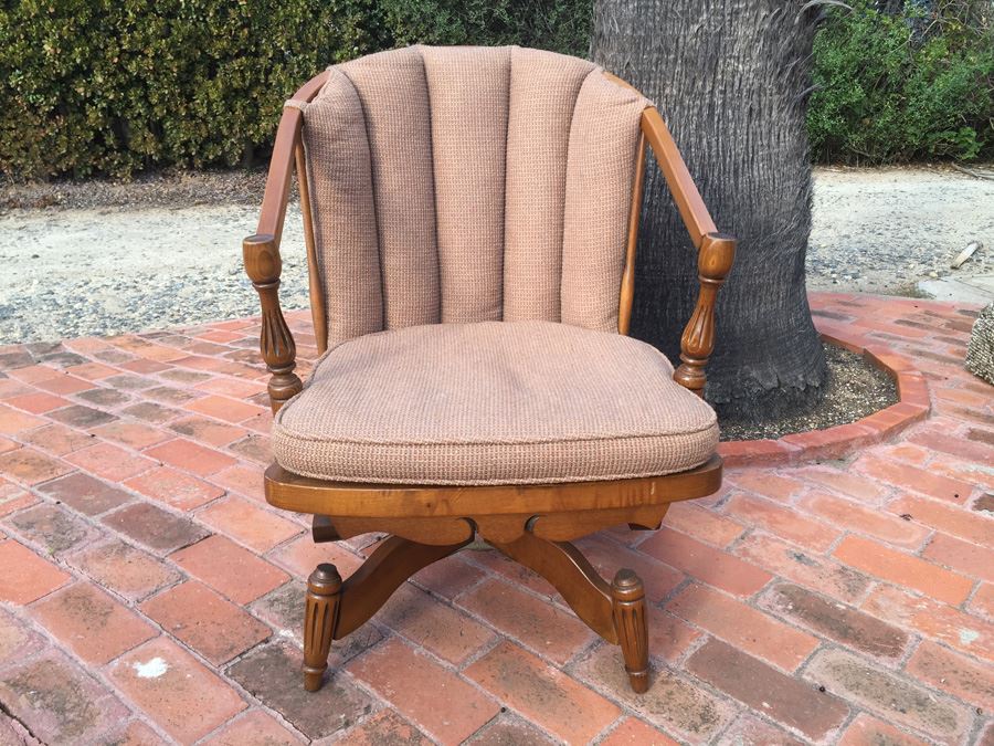 Swivel Rocker Maple Chair