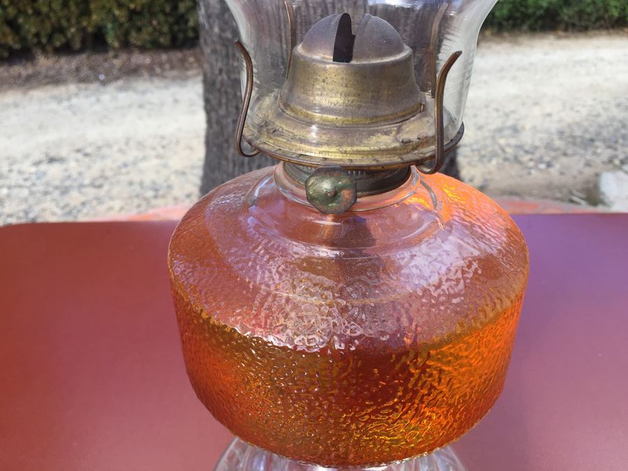 Kerosene Lamp With Glass Chimney [Photo 4]
