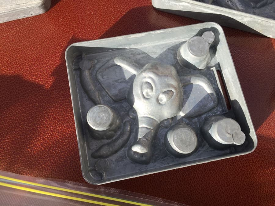 Huge Collection Of 1960's Mattel Toymakers Thingmaker Molds, Heating Unit & Tools [Photo 20]