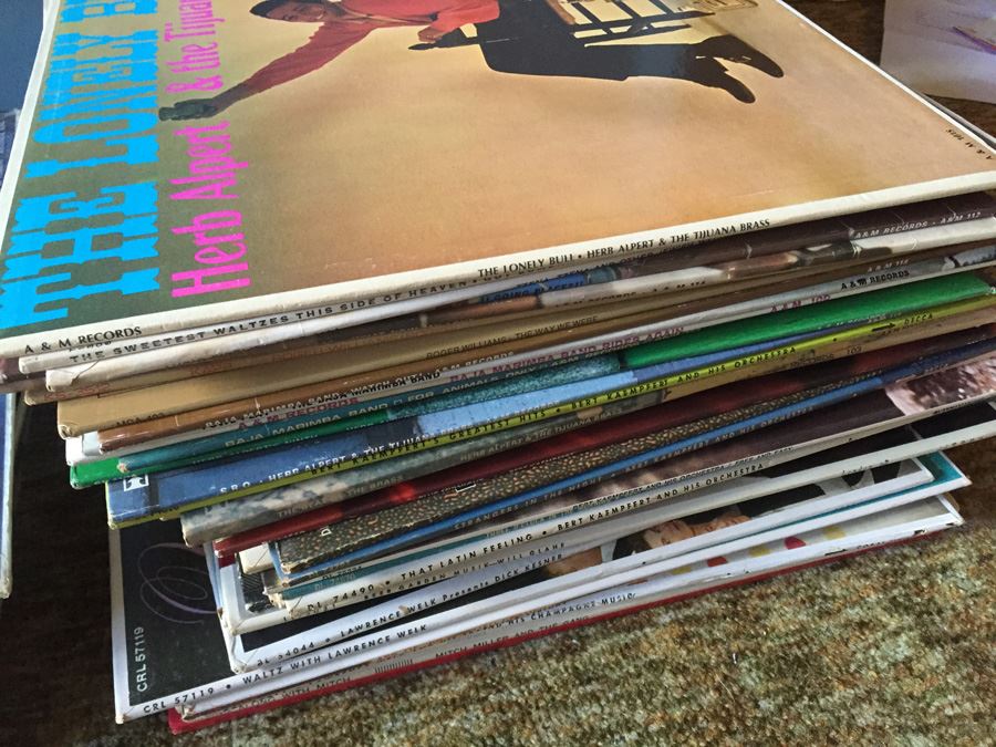 Huge LP 33 Vinyl Record Lot (Does Not Include Chest) [Photo 7]